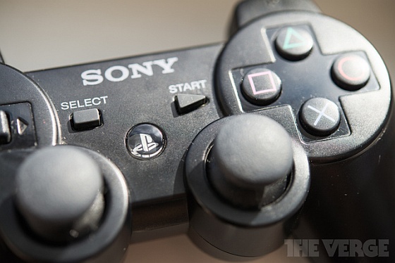 Bestrating voor de hand liggend Denken PlayStation Now will require a DualShock controller for TVs, tablets, and  phones - The Verge