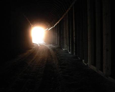 Light-tunnel-01_medium